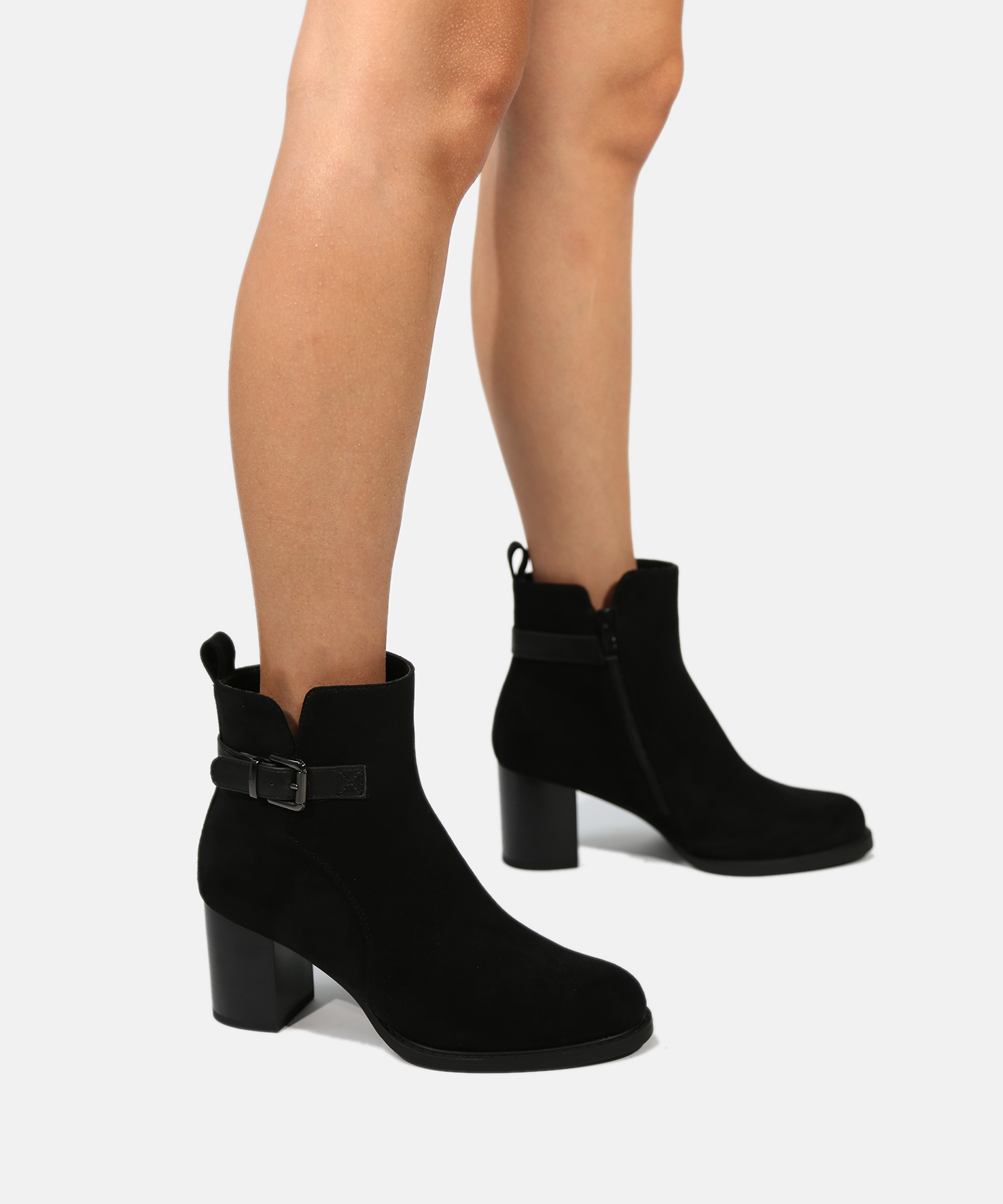 Botines tac&oacute;n hebilla image number null